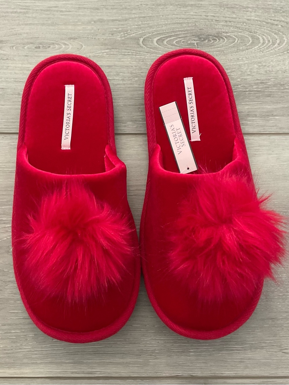 Victoria’s Secret Slippers Red Velvet Pom-Pom  Size Large NWT